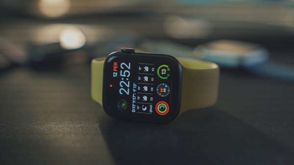 Smartwatch Fitness Tracker
