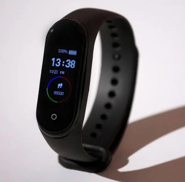 Die 5 besten Fitness-Tracker für Einsteiger ab 40 – ehrlich bewertet